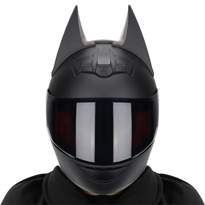 Dark Knight Ride – Batman-Inspired Full-Face Helmet