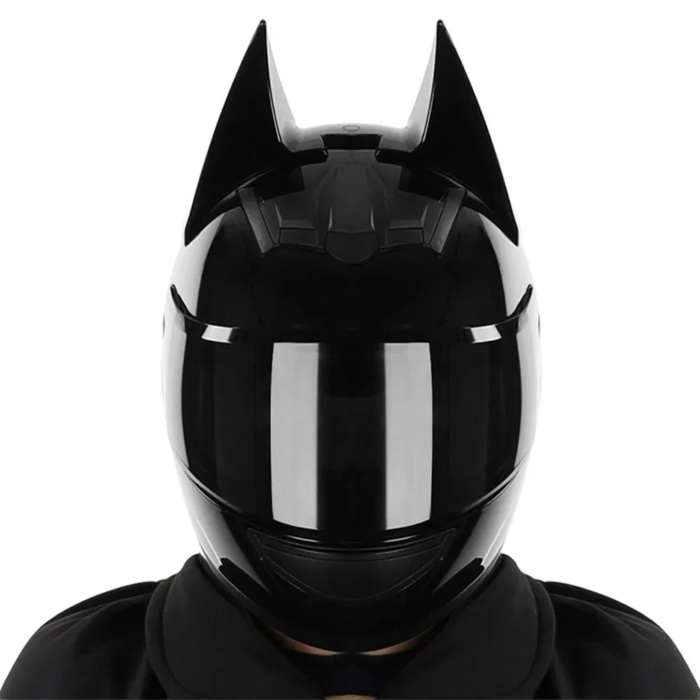 Dark Knight Ride – Batman-Inspired Full-Face Helmet