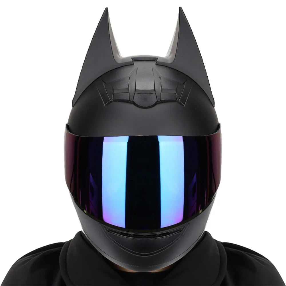 Dark Knight Ride – Batman-Inspired Full-Face Helmet