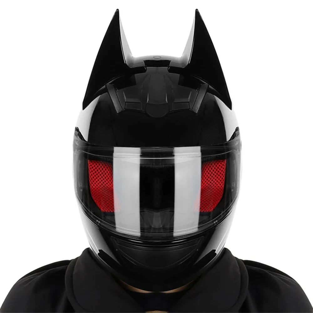 Dark Knight Ride – Batman-Inspired Full-Face Helmet