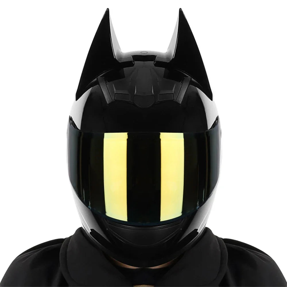 Dark Knight Ride – Batman-Inspired Full-Face Helmet